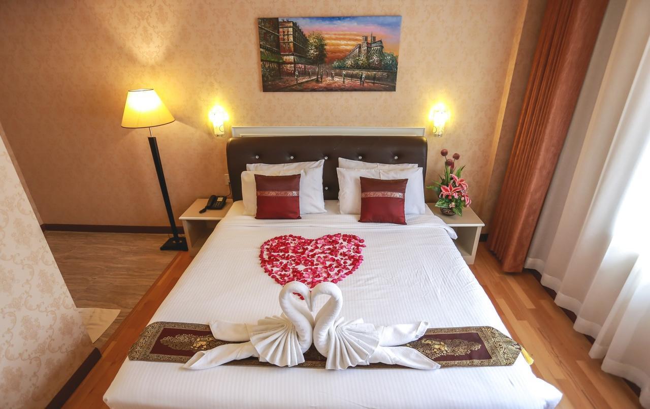 Korat Hotel Nakhon Ratchasima Bagian luar foto