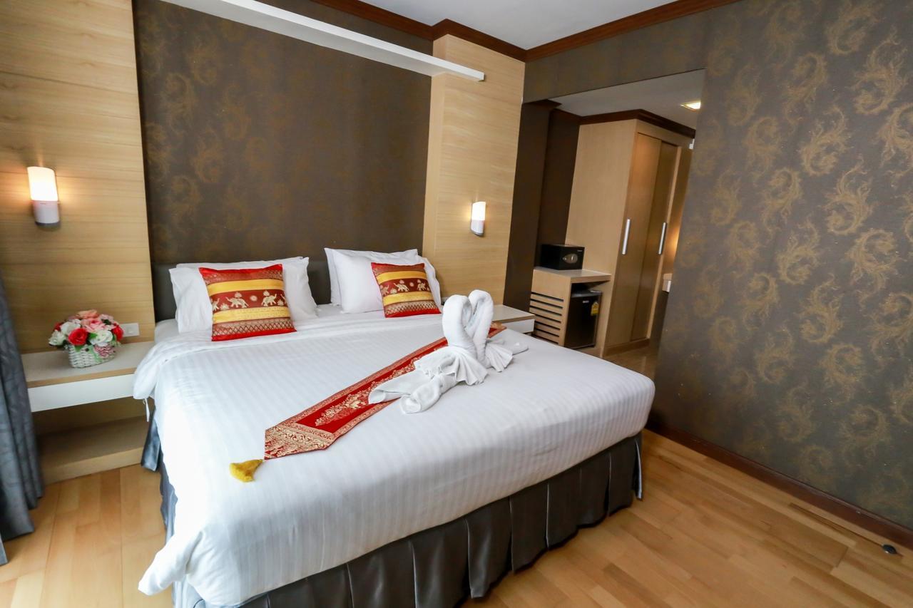Korat Hotel Nakhon Ratchasima Bagian luar foto