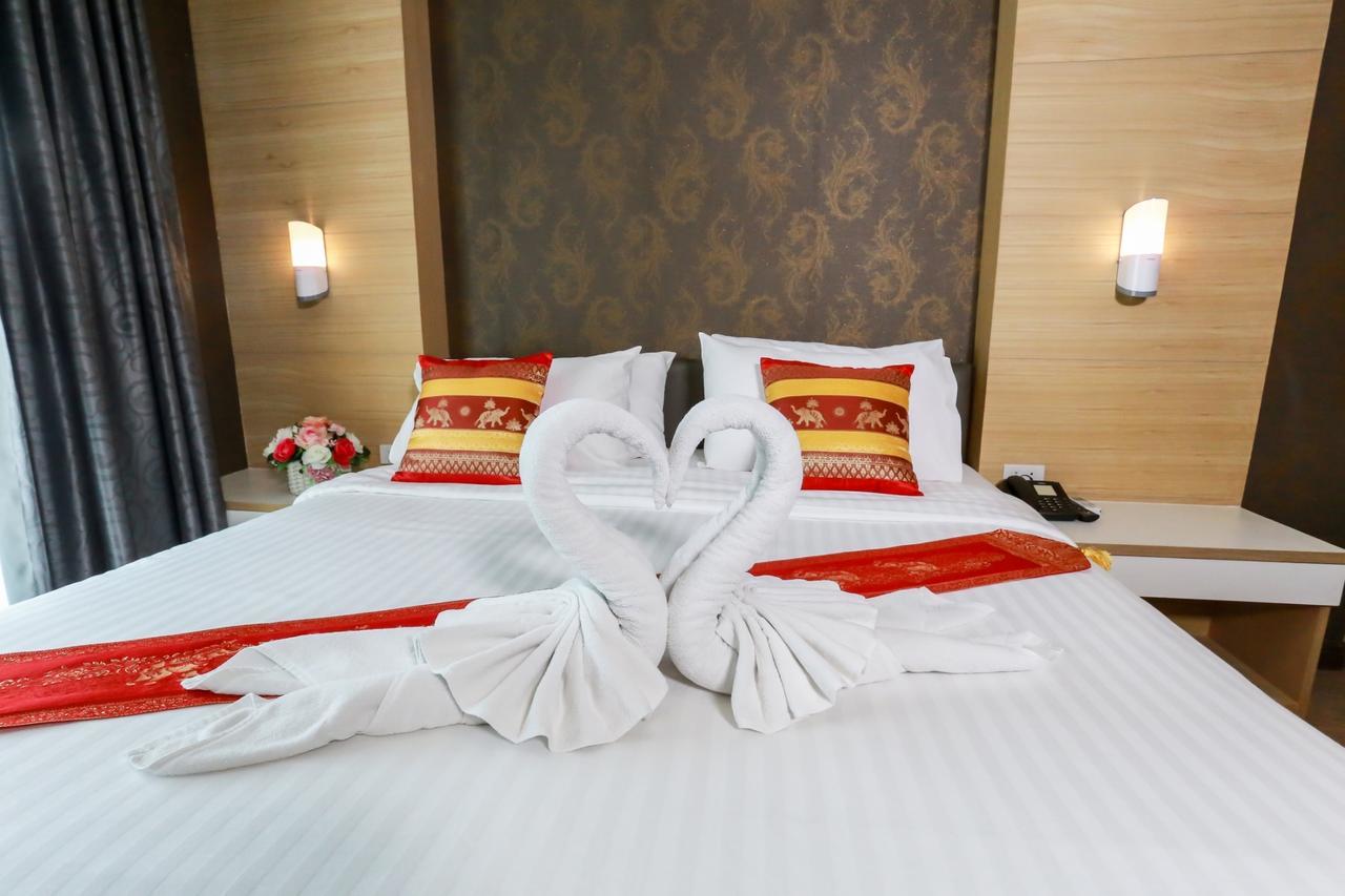 Korat Hotel Nakhon Ratchasima Bagian luar foto
