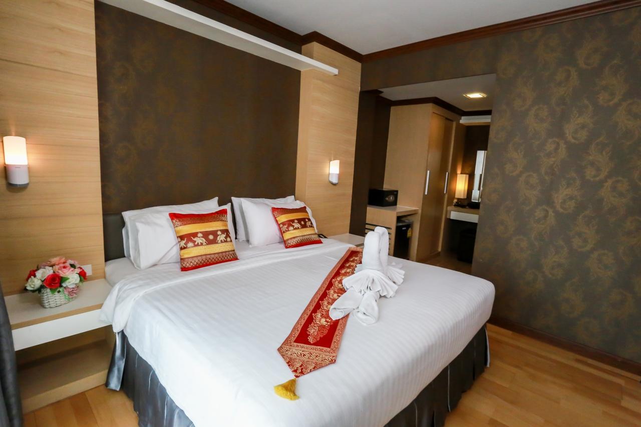 Korat Hotel Nakhon Ratchasima Bagian luar foto